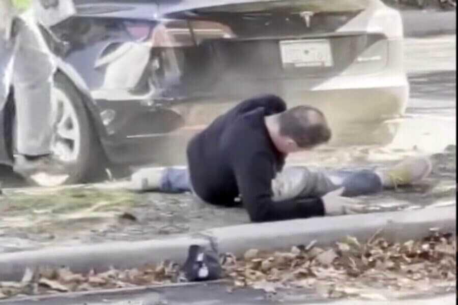 Shooting outside an abortion clinic leaves one individual injured.