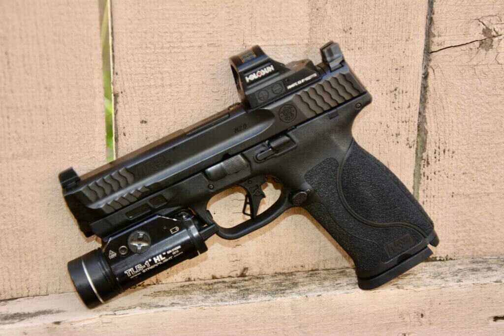 Smith & Wesson M&P 2.0 9mm pistol overview image showing service-size defensive handgun profile