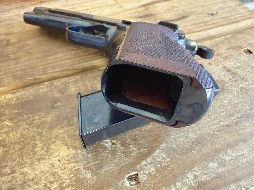 Springfield SA-35 4 inch Polished beveled magazine well for faster reloads