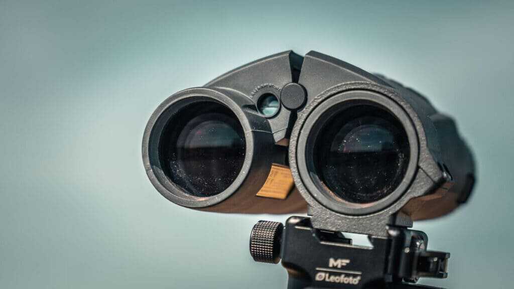 Leupold BX-6 Range HD rangefinding binoculars combining premium optics, laser ranging, ballistic solver, and environmental sensors