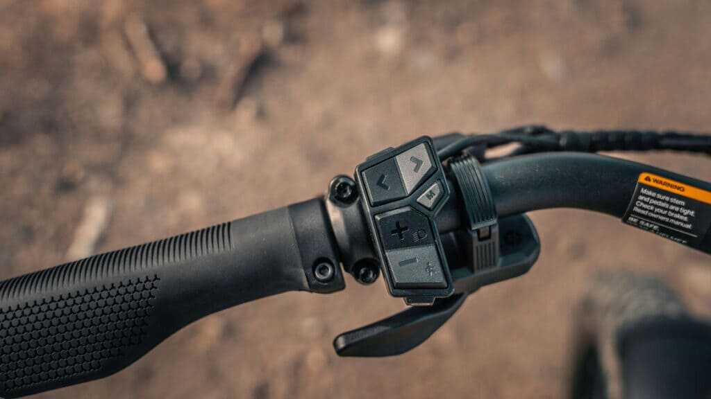 Velotric Nomad 2X thumb throttle for electric power without pedaling
