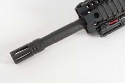 The rifle came with a Daniel Defense 1.875” flash suppressor.