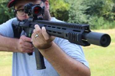 Parallax Tactical's Long Slim Forends Having a long handguard doesn't prevent you from using a traditional blade stance, if that's what you are in to.