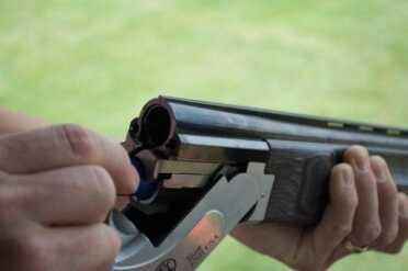 FNH Makes A Competition Shotgun? The FNH SC-1 Competition Over/Under The balance point is right at the hinge.