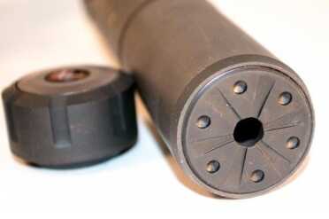 A Look at SilencerCo's Saker 556 Suppressor The front cap unscrews to allow attachment of accessories.