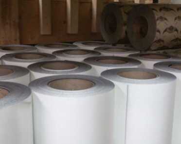 It all starts with large rolls of granulate or rubber material.