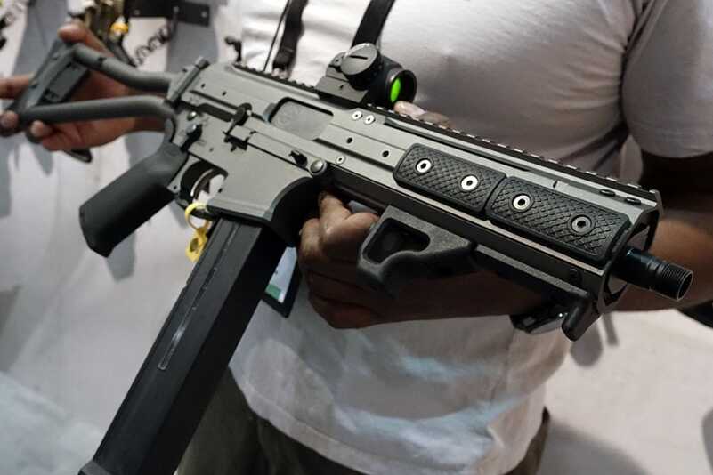 LWRC SMG, CSASS and Entry-Level DI — SHOT Show 2016 LWRC 04