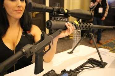 Serbu's Single Shot .50 — One and Done — Shot Show 2016 The action is little more than a breech cap that screws into place.