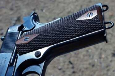 Turnbull Restoration of a 1911--Step by Step The new grips.