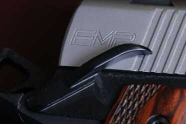 Ambidextrous controls.
