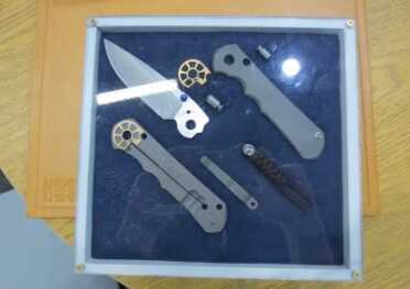 Chris Reeve Has a New Chief: The Large Inkosi — Blade Show 2016 In addition to all the "improvements" over the Sebenza, the Inkosi actually has fewer parts as well.