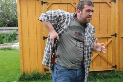 Gunfighter Tip of the Week: Shirt Modification to Improve Draw Stroke