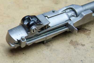 The AC-556 allows users to select three modes of fire: semiautomatic, three-round bursts and automatic.