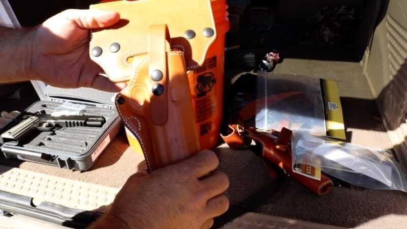 Finding Leather Holsters for Hand Cannons (My Springfield Armory 10mm 1911)