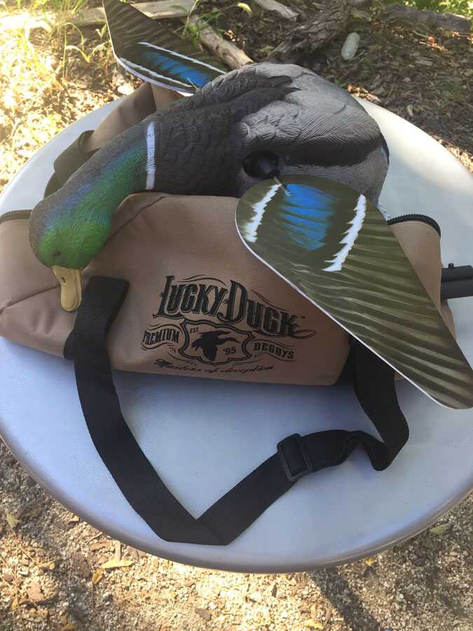 Lucky Ducks New HDi Lithium-Ion Spinning Decoy Lucky Ducks New HDi Lithium-Ion Spinning Decoy