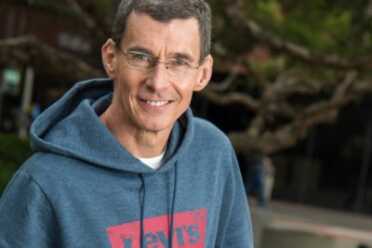 Levi Strauss CEO Goes Full Anti-Gun, Paying Employees to 'Volunteer' for Gun-Control Organizations Levi Strauss CEO Goes Full Anti-Gun, Paying Employees to 'Volunteer' for Gun-Control Organizations