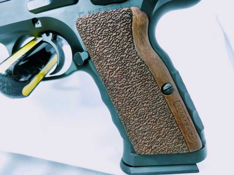 Solid, Accurate, & Reliable: The Defiant STOCK 1 from Tanfoglio Solid, Accurate, & Reliable: The Defiant STOCK 1 from Tanfoglio