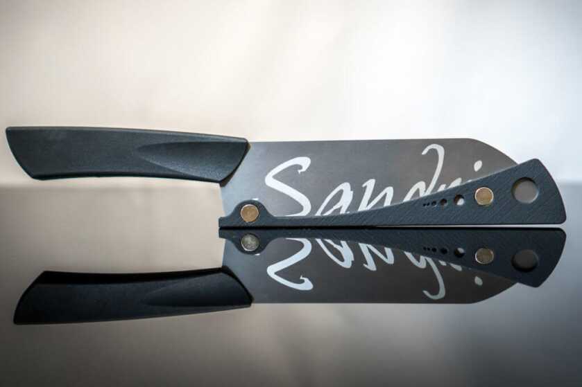 A Supermetal Knife Sharper and Harder Than Any Other: Sandrin's Nakiri A Supermetal Knife Sharper and Harder Than Any Other: Sandrin's Nakiri
