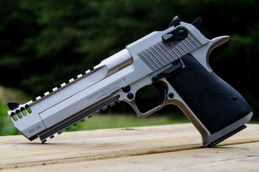 DESERT EAGLE SPREADS ITS WINGS AGAIN – With the New .429 DE Magnum! DESERT EAGLE SPREADS ITS WINGS AGAIN – With the New .429 DE Magnum!