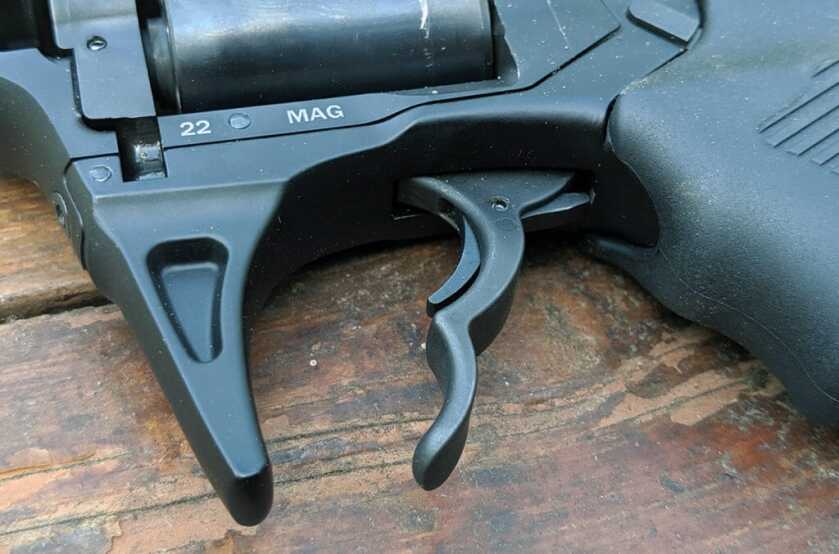 Double-Barreled 22 Mag Protection? Full Review of S333 Thunderstruck (Video)