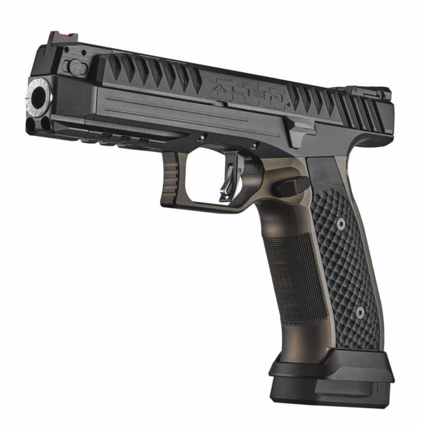 LIVE LOOK at the New Alien Pistol from Laugo Arms – SHOT Show 2020 LIVE LOOK at the New Alien Pistol from Laugo Arms – SHOT Show 2020