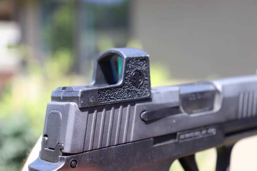The SIG P365 vs P365XL The SIG P365 vs P365XL