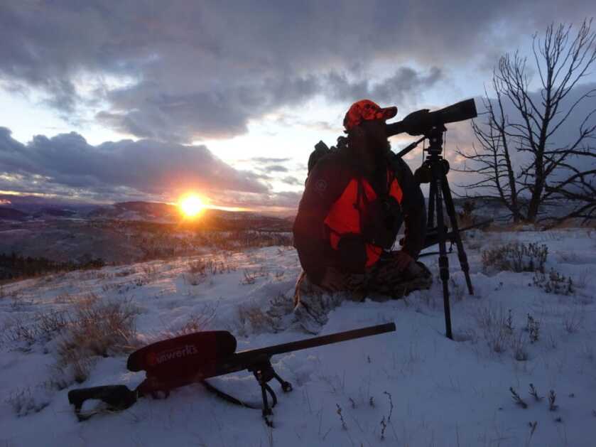 Spot and Stalk A Mule Deer Spot and Stalk A Mule Deer