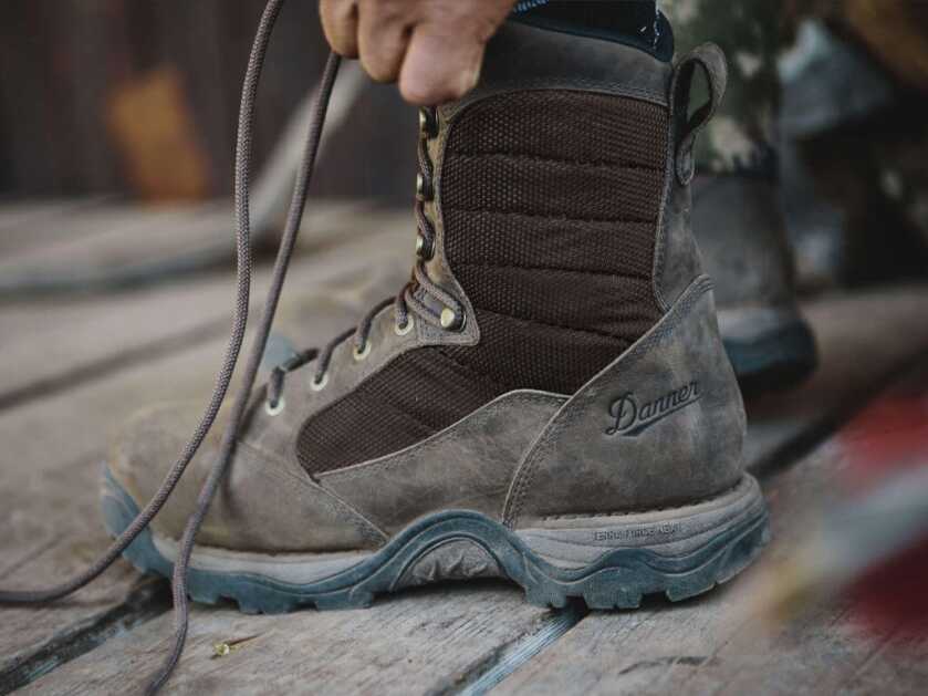 A Hunter's Holiday Wishlist (-00) A Hunter's Holiday Wishlist (-00)