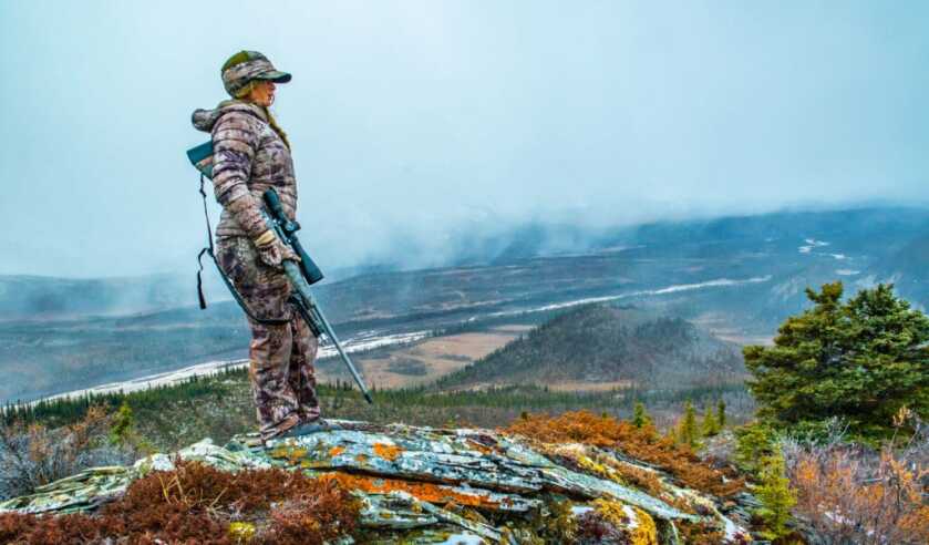 Cold weather hunting neck gator and face protection for wind and snow