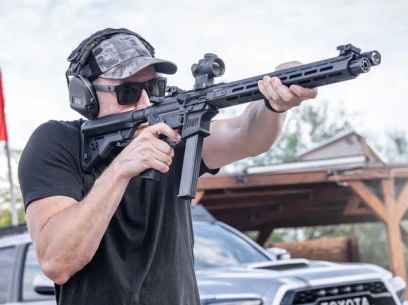 Springfield Armory Unveils the New SAINT Victor 9mm Carbine Springfield Armory Unveils the New SAINT Victor 9mm Carbine