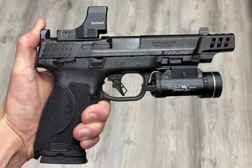 2 - S&W Performance Center 10mm M2.0 Pistol: Put to the Test Controls for the Smith & Wesson Performance Center 10mm M2.0