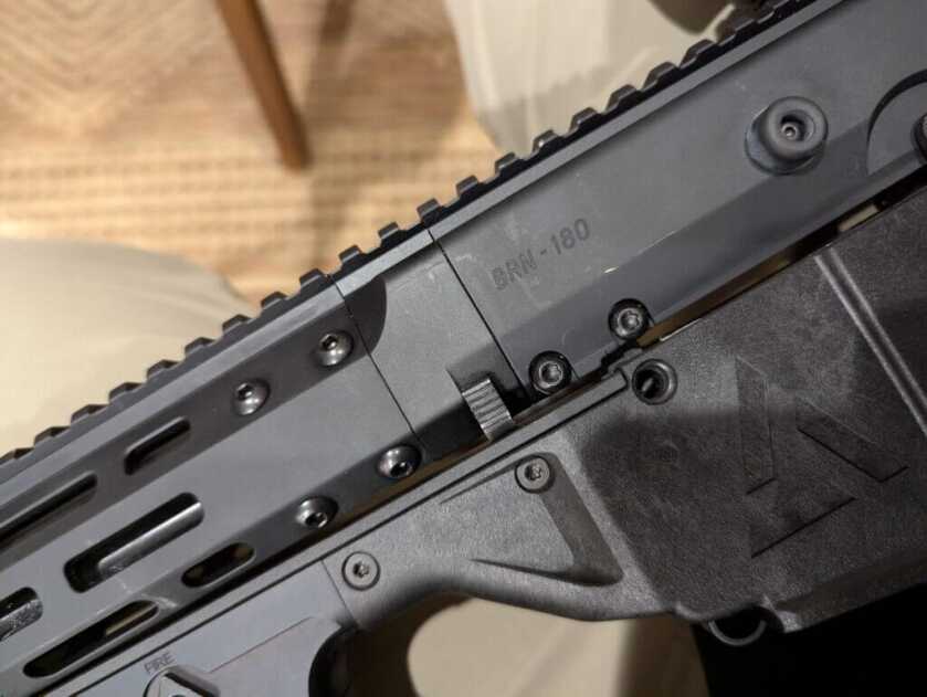 tab stopping gun from closing