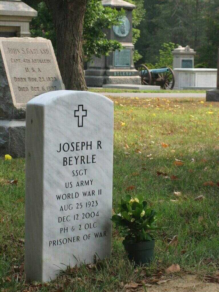 headstone for Joseph "Jumpin' Joe" Beyrle