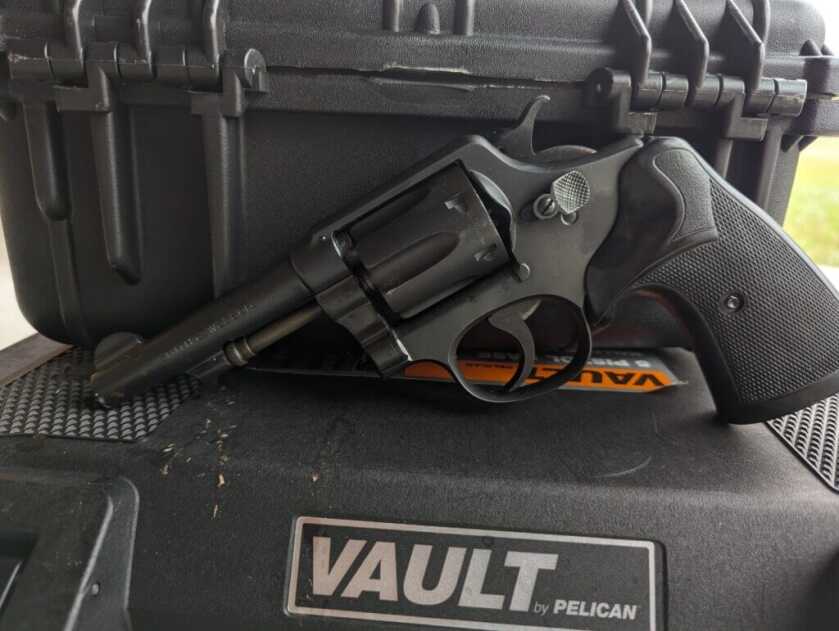 The S&W M&P on pelican case 