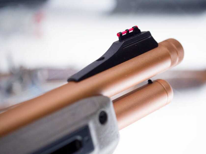The end of the barrel with the gun facing right.