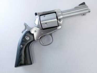 Grizzly-Busting Snubbie? Ruger Super Blackhawk Bisley .44 Mag.—Full Review The Bisley-pattern grip has a more vertical backstrap and the revolver sports a lowered and widened hammer spur.