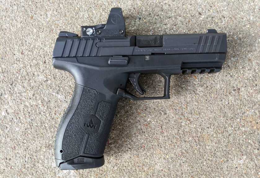 Is the IWI Masada the Sig P320 Killer? Not Quite Yet (But Maybe Soon) Is the IWI Masada the Sig P320 Killer? Not Quite Yet (But Maybe Soon)